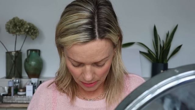 How to use eye lift tape to help with hooded eyes смотреть онлайн