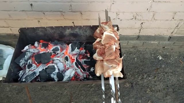 А У НАС ШАШЛЫЧОК смотреть онлайн
