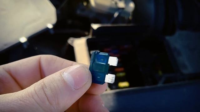 Не Работает Прикуриватель! Мерседес 210! предохранитель