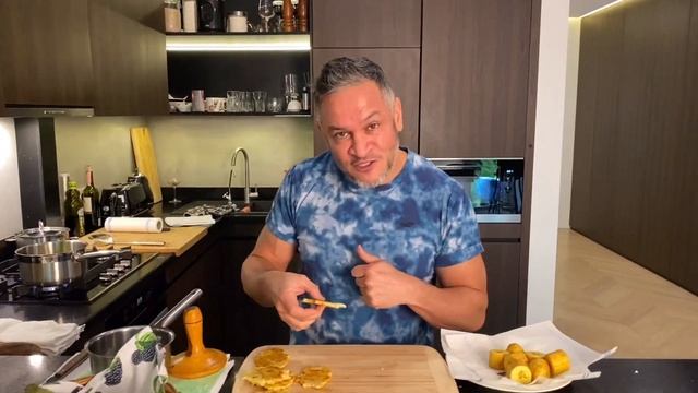 Рецепт банана ПЛАНТАН/Эктор готовит/Bravo World смотреть онлайн