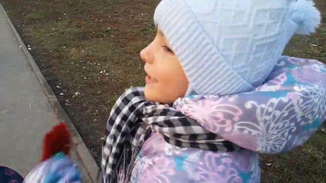 Гуляем с КУКЛОЙ БЭБИ БОН КАК МАМА Baby Born плачет УВИДЕЛИ РАКЕТУ ИЛИ САМОЛЕТ смотреть онлайн