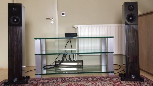 AUdio Physic Avanti 30 & Bluesound Powernode. 101 смотреть онлайн