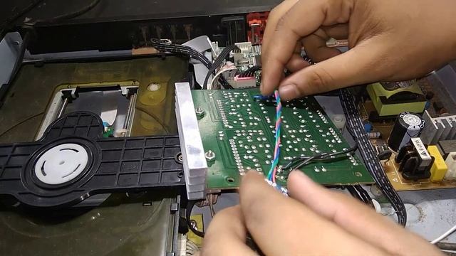how to install Bluetooth board in your old DVD player смотреть онлайн