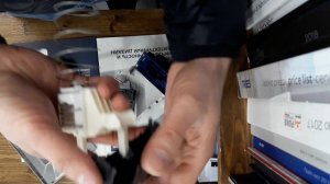 Кнопка в инсталляции Grohe не смывает с первого раза. Полная разборка кнопки Grohe.