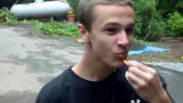 Съел самый острый перец в мире смотреть онлайн