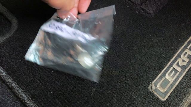 Brake light stay on? Replacing brake switch stopper rubber for Kia Cerato / Forte 2014! (Eng Sub) смотреть онлайн