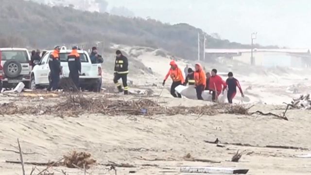 Italy Ship Accident 2023 - Many People Died in Sinking of the Boat Incident смотреть онлайн