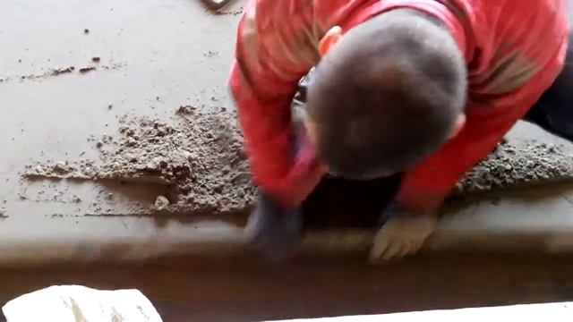 Затирка стяжки правилом