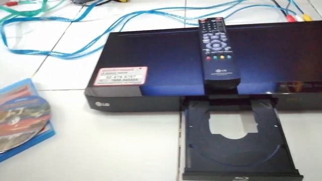 ขาย LG BLURAY DISC PLAYER BD550 ขายเครื่องเล่นบลูเรย์ แอลจี รุ่น BD550 สภาพสวย มีรีโมท เล่นแผ่นก็อป смотреть онлайн