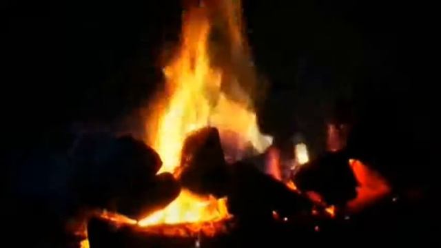 Хозяйка. Стихи и музыка А. Башлачева У костра в Красноярске смотреть онлайн