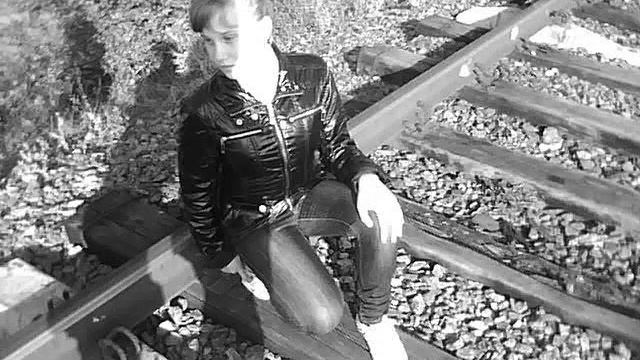 Ася ,Лёля ,Тася Девчёнки я вас люблю смотреть онлайн