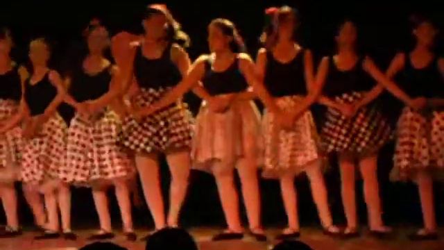 Apresentação de Alana Luiza - Ballet Rosana Ayrabesk. смотреть онлайн