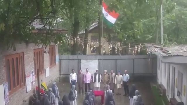 Flag hosting ceremony at python Halqa Monghama Block Tral смотреть онлайн