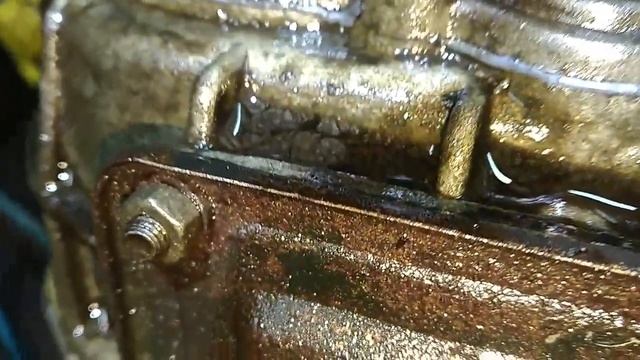 Моем раздатку бензином. Что это такое-тооооо??? смотреть онлайн