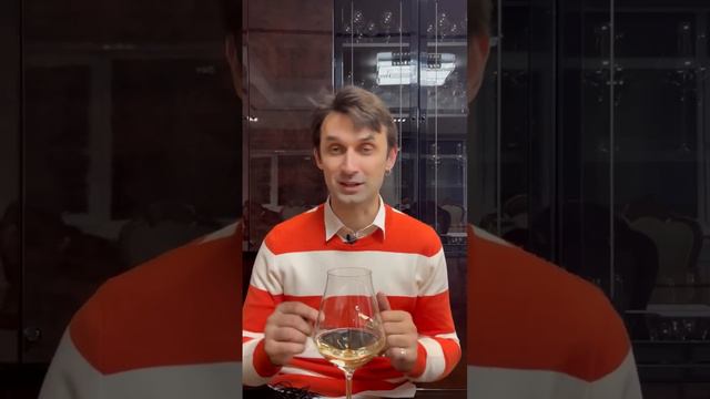 Что делать, если наливают, а ты не пьёшь? смотреть онлайн