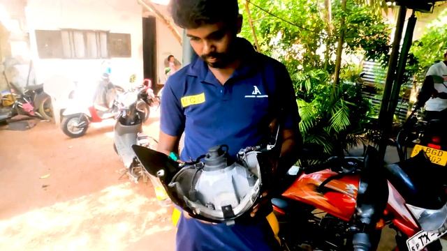 Bike Garage - Hchcha Aiyya | හිචිචා අයියාගේ බසියකල් වැඩපල. смотреть онлайн