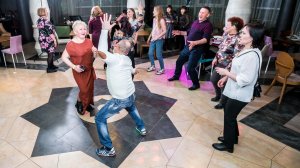 Мари пати 16.04.2022 Поют Светлана Осипова и Татьяна Умурбаева .mp4