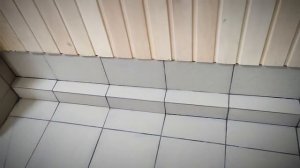 СТРОИТЕЛЬСТВО БАНИ своими руками - часть 5: пол из плитки с разуклонкой. Чем затираются швы