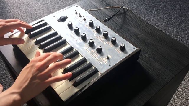 Super modified Korg Monotron keyboard demo смотреть онлайн