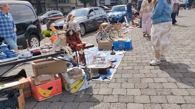 Rommelmarkt.Блошиный рынок в Бельгии. смотреть онлайн