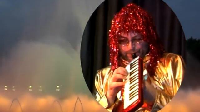 Музыка 70-х. Андрей Буторин (пианика) смотреть онлайн