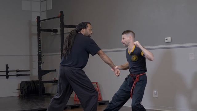 Eagle Claw Kung Fu Basic Skills Training: Block, Catch and Strike Part 1 смотреть онлайн