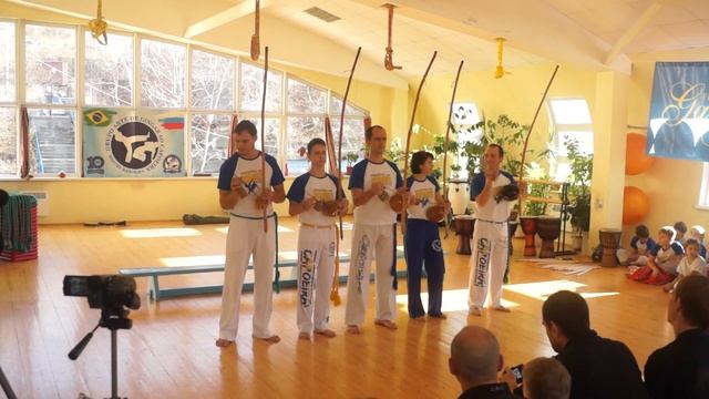 Оркестр беримбау | berimbau capoeira rhythm смотреть онлайн