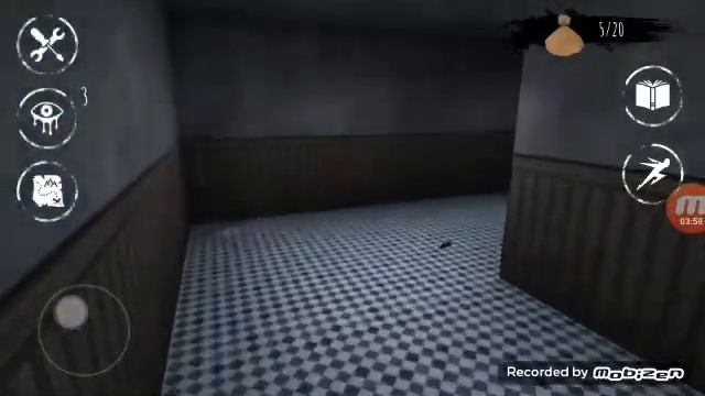 Это мой первый видео 📷. Я играю в игру 👀.  Это было очень страшно 👹.