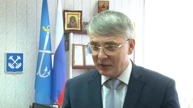 Электронные трудовые книжки или бумажные. Что делать? смотреть онлайн