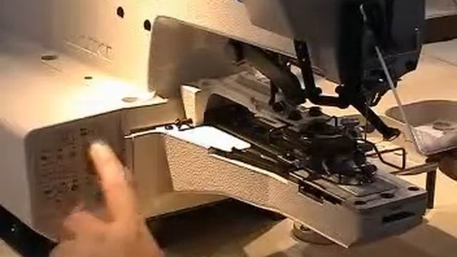 Juki MB-1800.flv смотреть онлайн