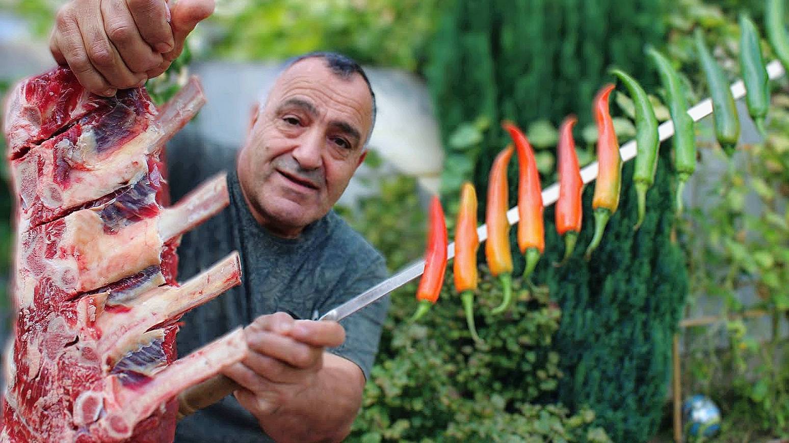 Как вкусно приготовить мясо говядины? Готовим сочный шашлык из говядины в фольге на мангале смотреть онлайн