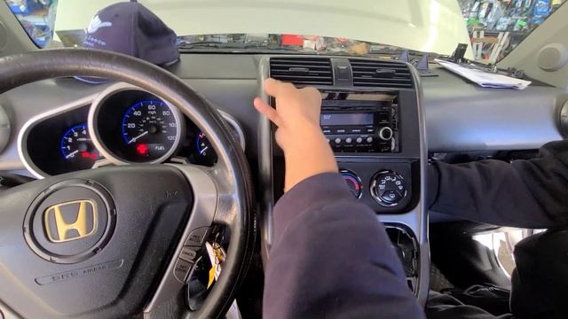 2003-2010 Honda Element how to remove radio step by step смотреть онлайн