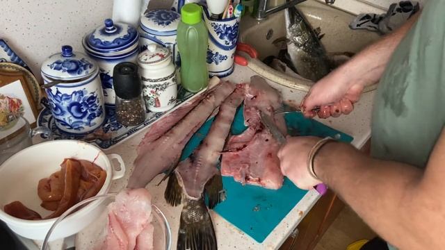 Как приготовить филе щуки и фарш.Pike fillet. смотреть онлайн