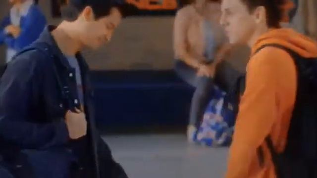 Ястреб и Мигель? смотреть онлайн