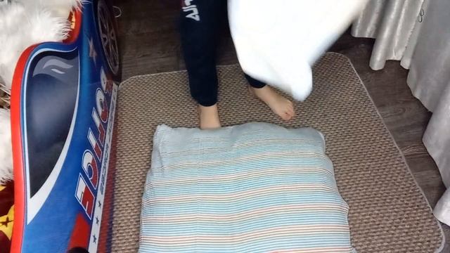 Как надеть наволочку на подушку смотреть онлайн