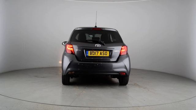 Toyota Yaris 1.33 Dual VVT-i Icon Euro 6 5dr смотреть онлайн