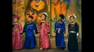 Бурятская детская песня - Орогты манайдаа. (Тук-тук-тук, хэн тоншоноб?)