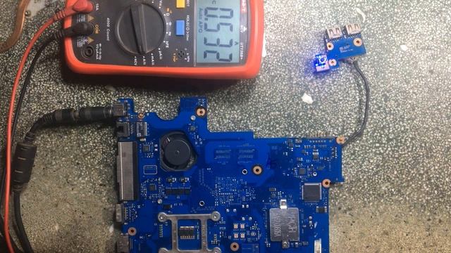 Repair Laptop Samsung NP300 Not Power On смотреть онлайн