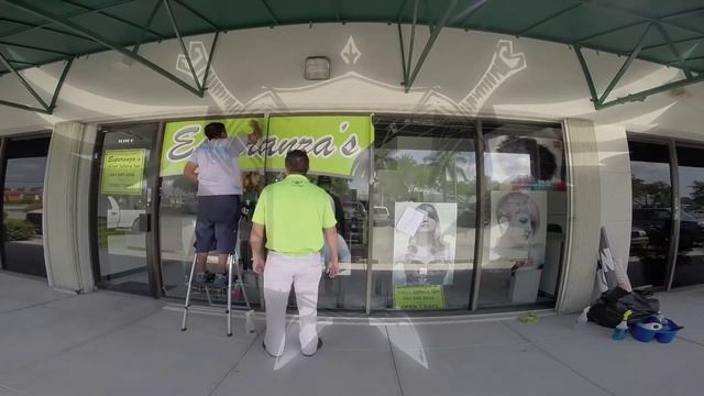 ESPERANZAS SALON & SPA WINDOW GRAPHICS INSTALLATION смотреть онлайн
