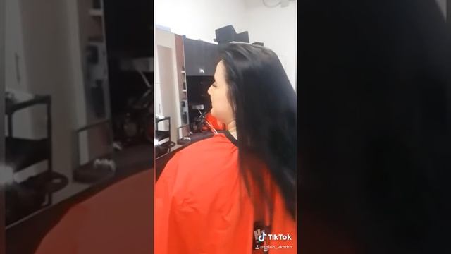 Стрижка горячими ножницами В КАДРЕ смотреть онлайн