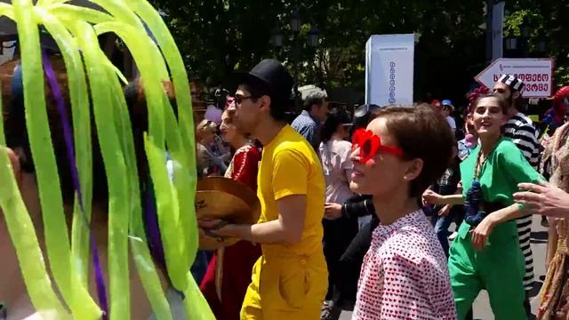 Барабанщики бродяги , День Независимости Грузии смотреть онлайн