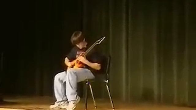 8th grader playing Eddie Van Halen's Eruption Solo смотреть онлайн