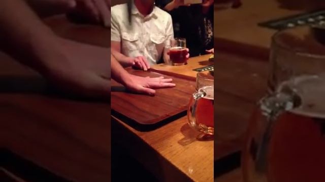 Amazing knife hand trick смотреть онлайн