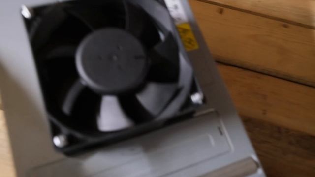 1 серверный БП против 3 обычных БП, что лучш? смотреть онлайн