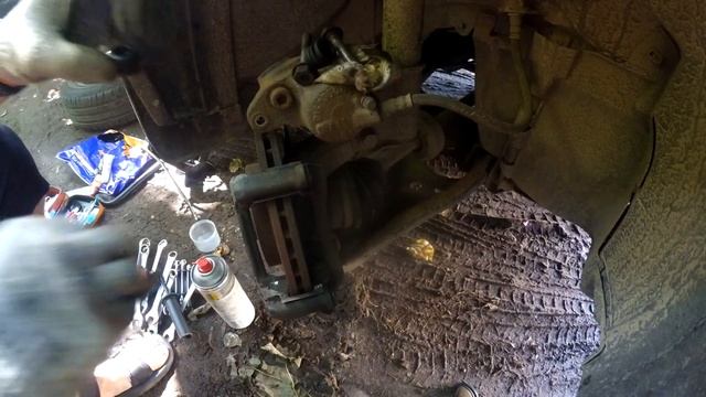 Тест смазки для тормозной системы от компании ВМПАвто.Обслуживание тормозов на Ларгусе. смотреть онлайн