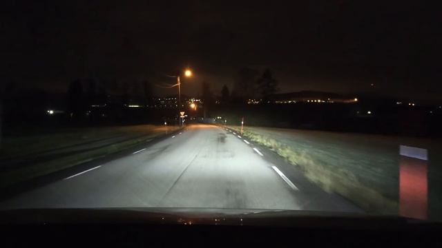Maxus Euniq 5 headlights test смотреть онлайн