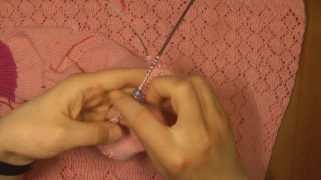 Летнее детское платье спицами. Вторая часть смотреть онлайн