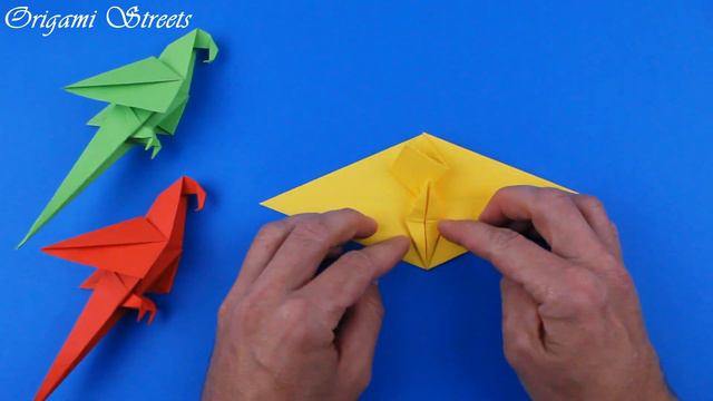 Как сделать попугая из бумаги. Оригами попугай смотреть онлайн