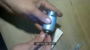 Ремонт шуроповёрта макита. Сьем и напресовка  шестерни на моторе.