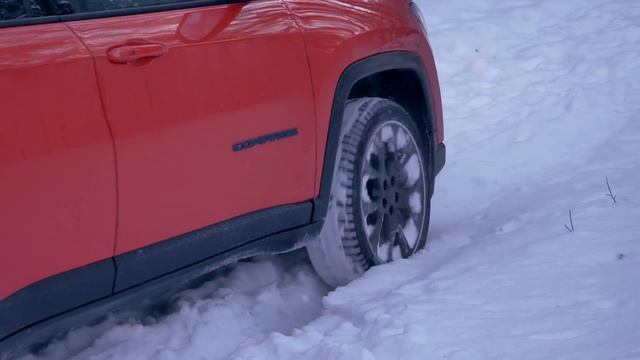 Jeep Renegade 1,3 PHEV vs Jeep Compass 1,3 PHEV - ENG SUB смотреть онлайн